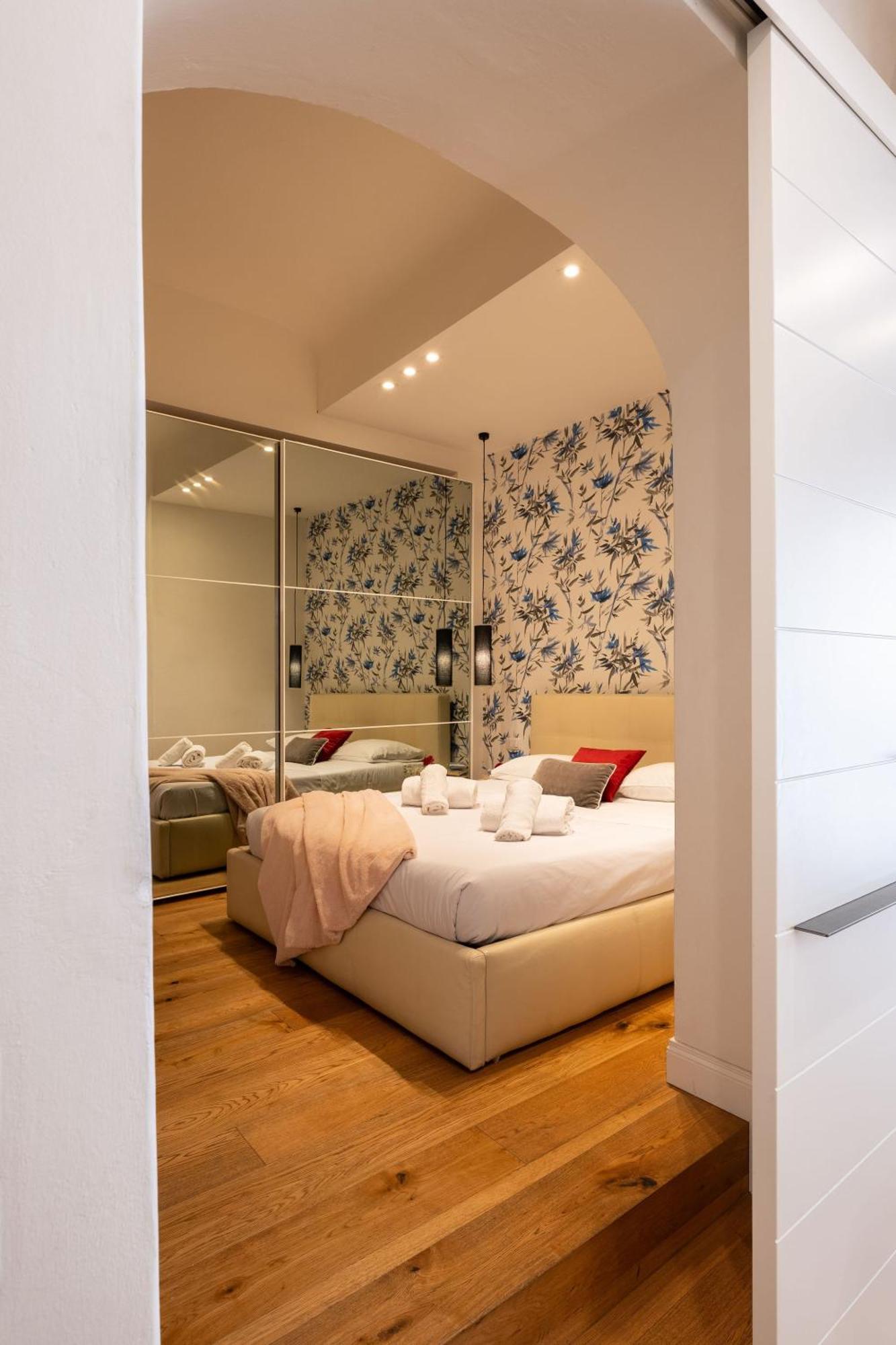 Ta - One Bedroom Luxury Apartment In The Fashion District Firenze Eksteriør bilde